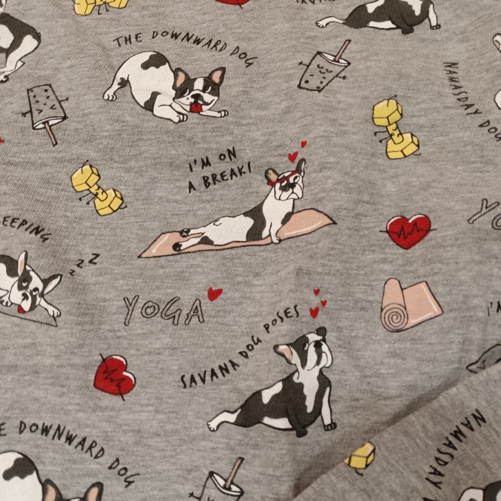 Dog Yoga Lounge Sweatshirt Size Medium